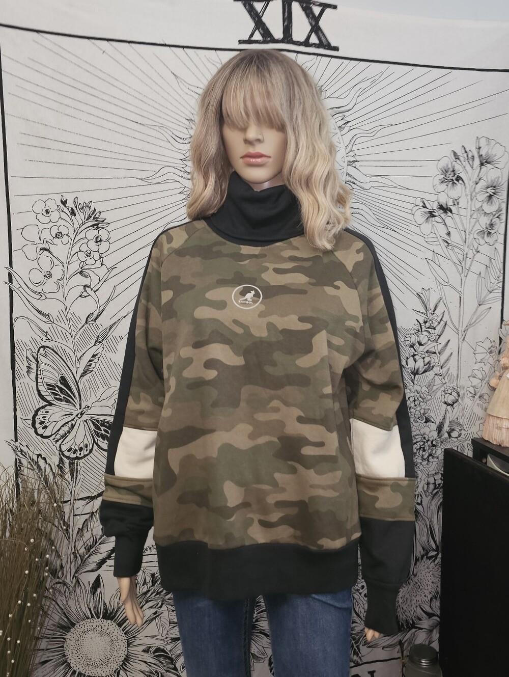 Kangol Camo Pullover Turtleneck Sweatshirt with Black Accents Sz XL